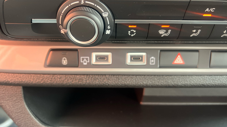 Citroen Dispatch M Diesel 2.0 BlueHDi 145ps Crew Van Enterprise